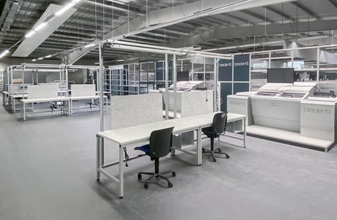 ERGO_line-Arbeitstisch-ERGO_Basic-bredent_group-Senden-013